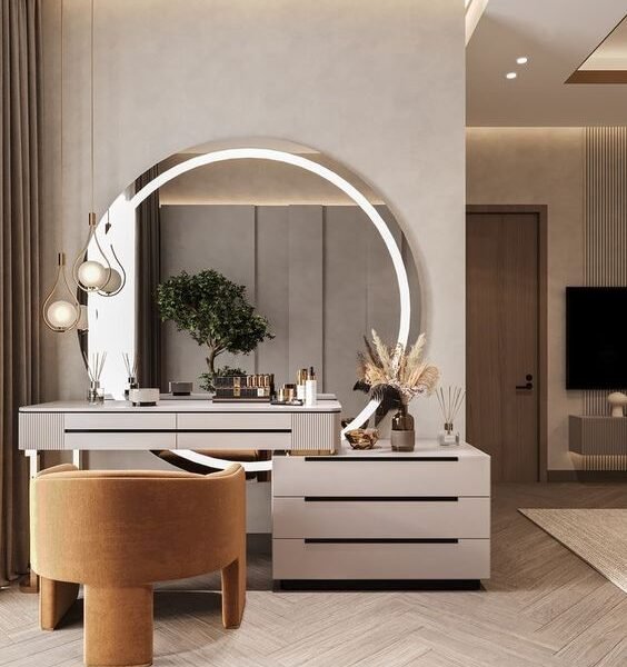 Regal Dressing Table with Mirror